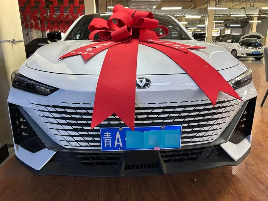 Changan UNI-V 2023 1.5T Premium