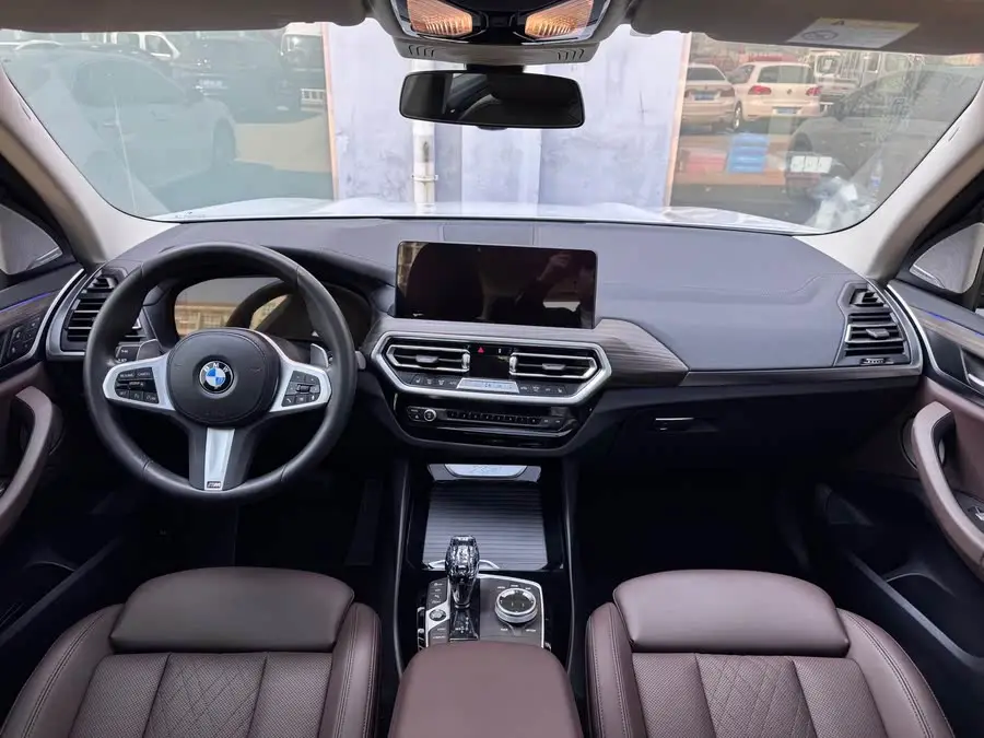 BMW X3 2022 xDrive30i Leading M Night Package