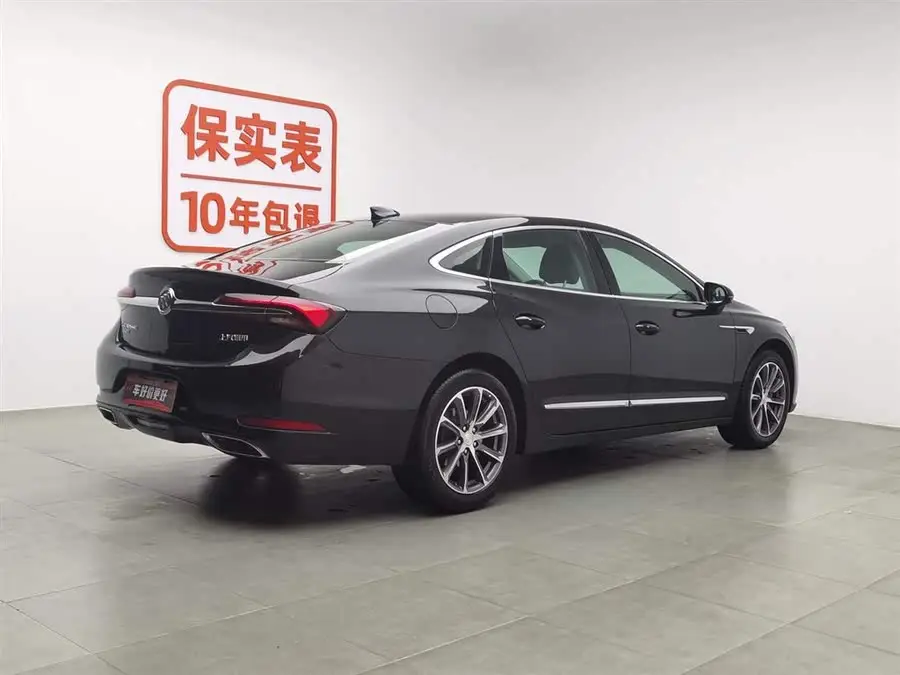 بيوك لاكروس 2022 652T الفاخرة