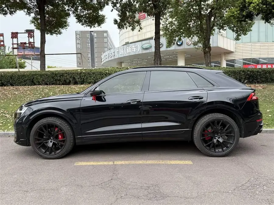 أودي Q8 2019 55 TFSI الفاخرة الديناميكية