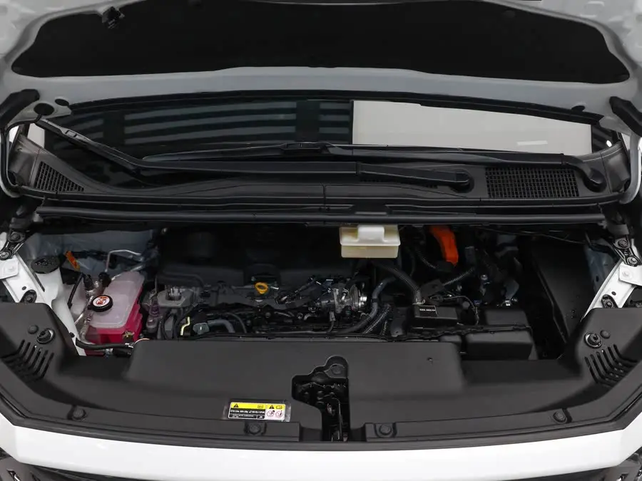 2024 تويوتا ألفارد محرك مزدوج 2.5 لتر إصدار زينشيانغ