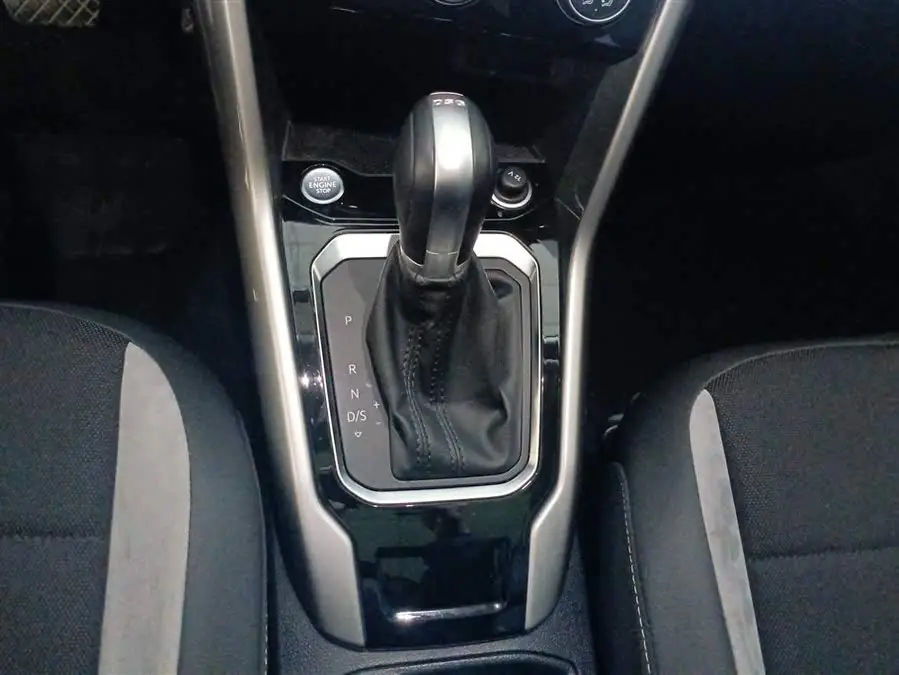 T-ROC 2022 280TSI DSG دفع ثنائي النخبة بلس