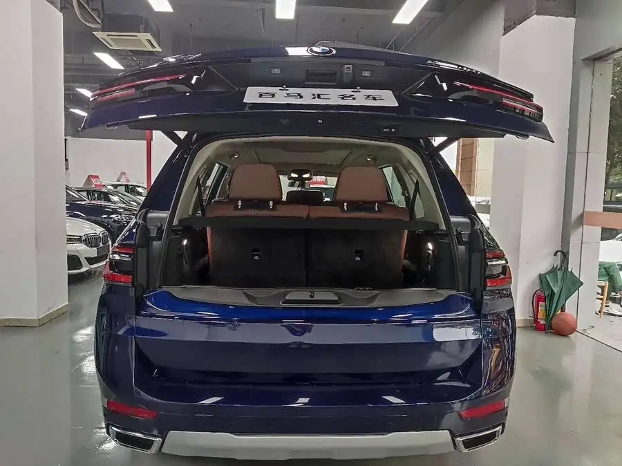 بي إم دبليو X7 2023 xDrive40i باقة فاخرة