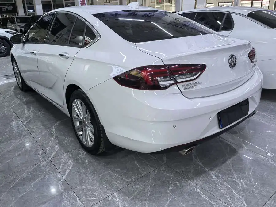 بيوك ريجال 2022 652T الإصدار الذكي