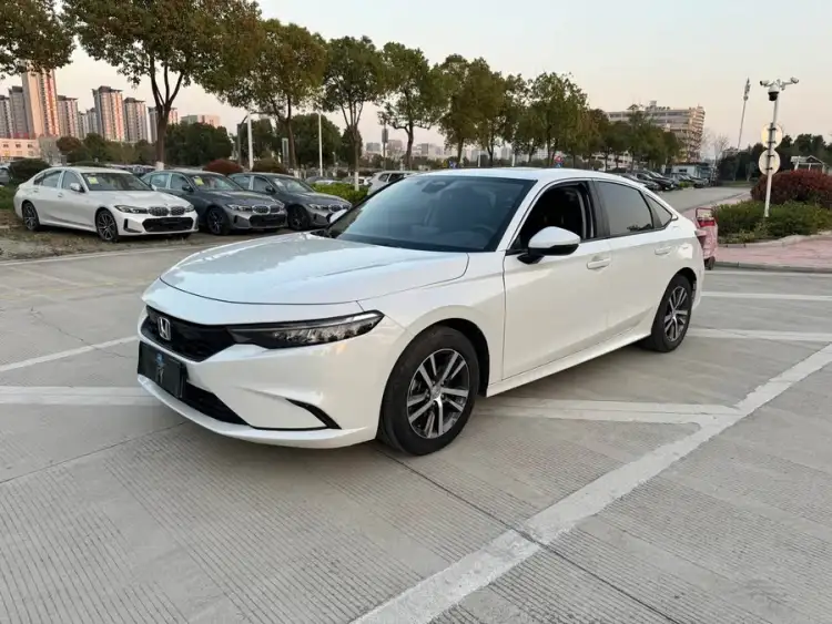 2023 Model 240TURBO CVT Leading Edition