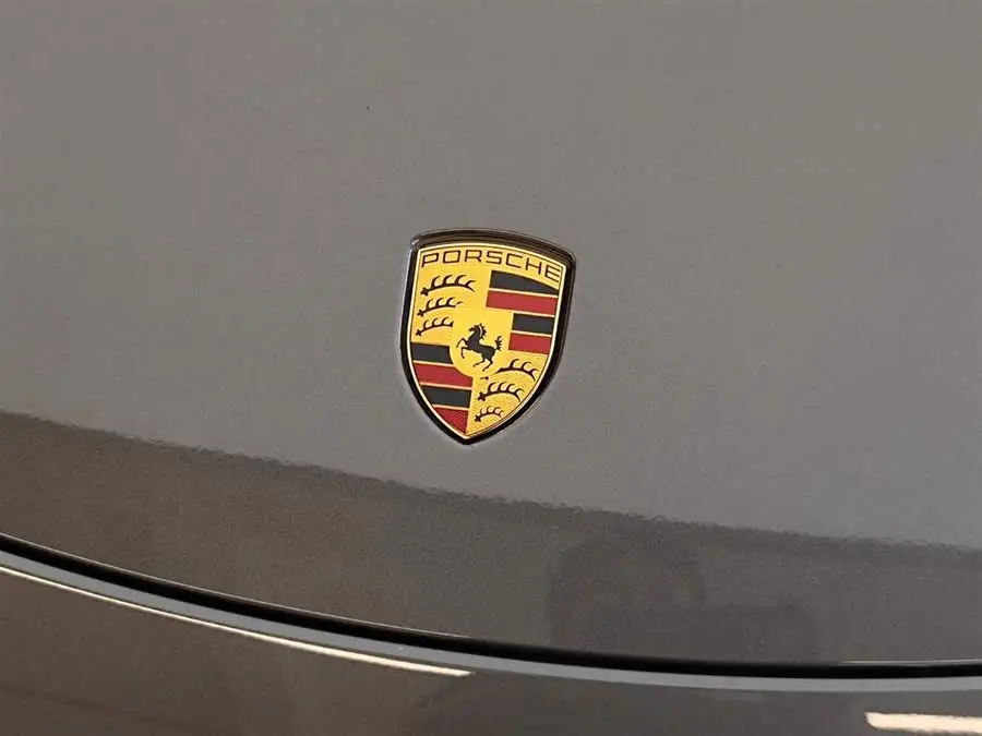 Porsche 718 2022 Model Boxster 2.0T