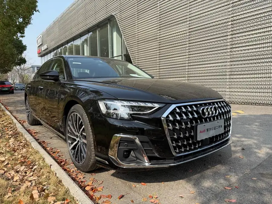 أودي A8 2025 A8L 50 TFSI quattro الفئة المميزة