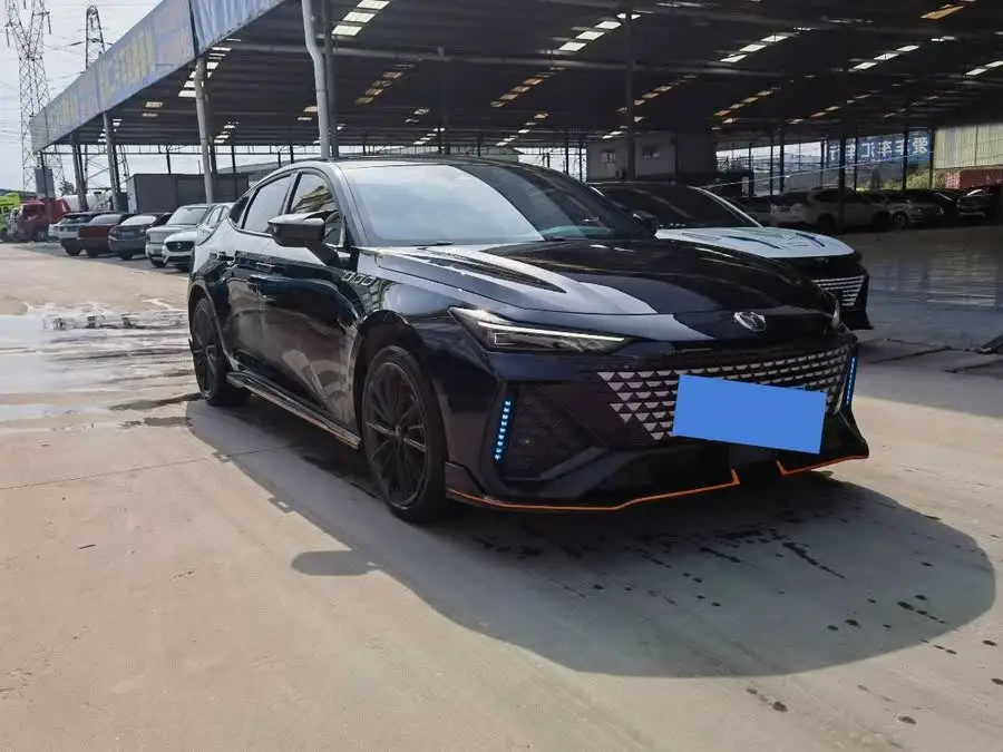 Changan UNI-V 2022 2.0T Ling Su Edition