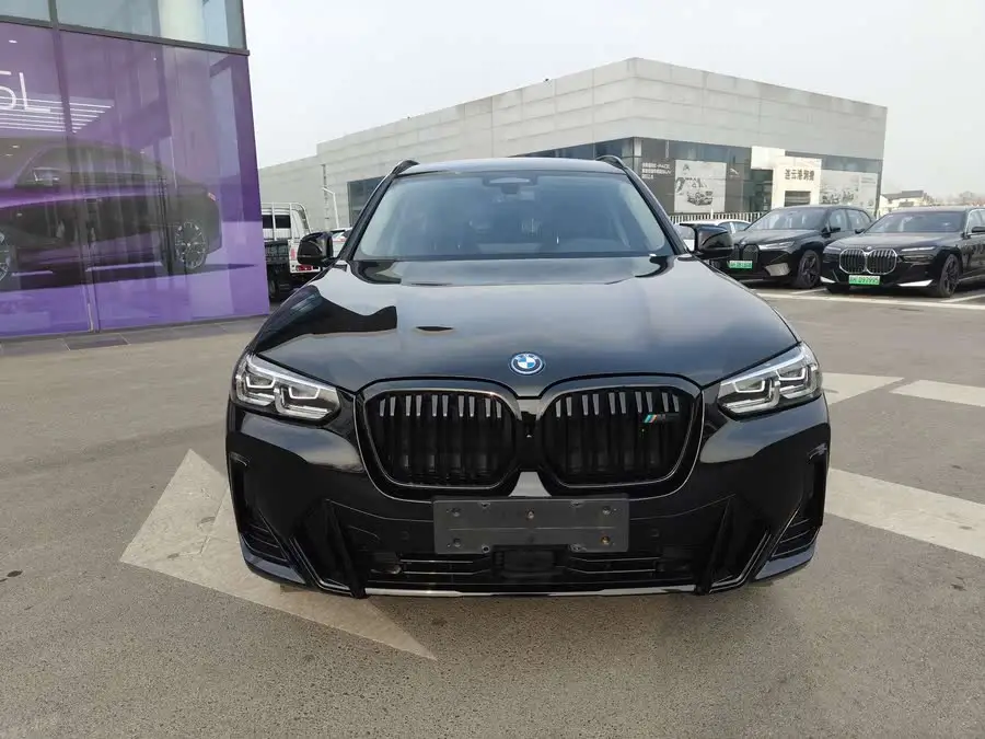 BMW iX3 2023 Leading Edition