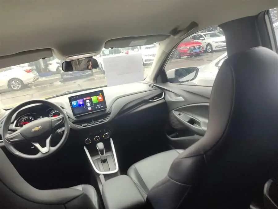 2021 شيفروليه كافاليير 325T إصدار أوتوماتيكي زينيو