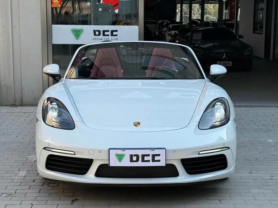 Porsche 718 2020 Model Boxster 2.0T