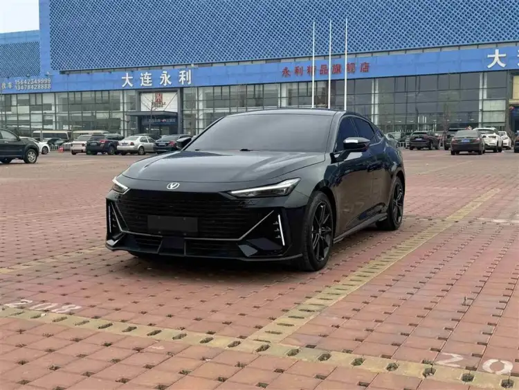 Changan UNI-V 2022 1.5T Premium