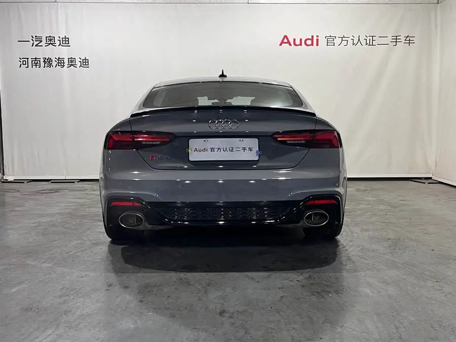 أودي RS 5 2023 RS 5 2.9T سبورت باك إصدار بلاك