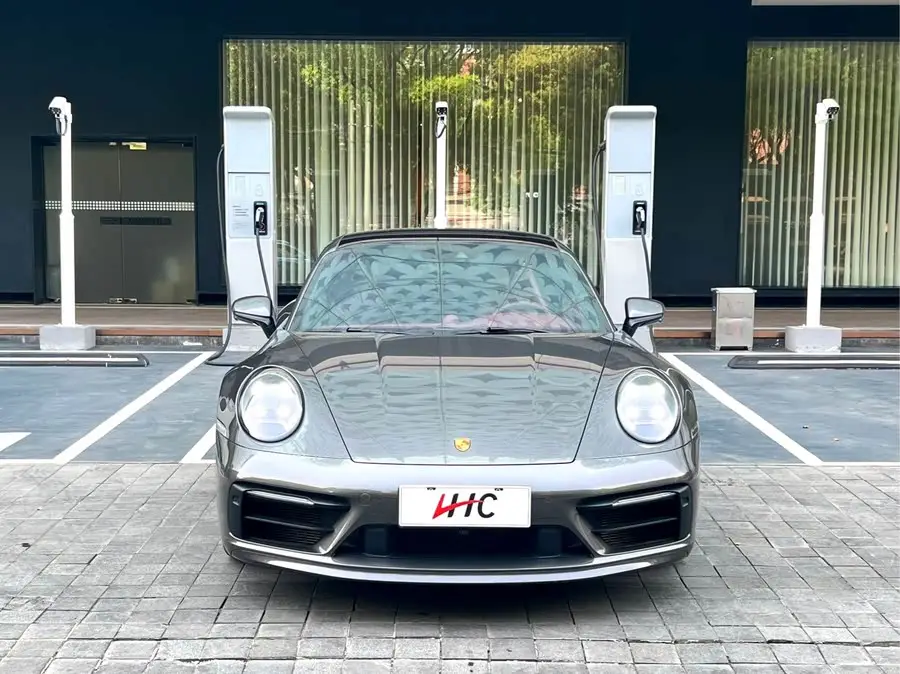بورش 911 2023 كاريرا إس 3.0T