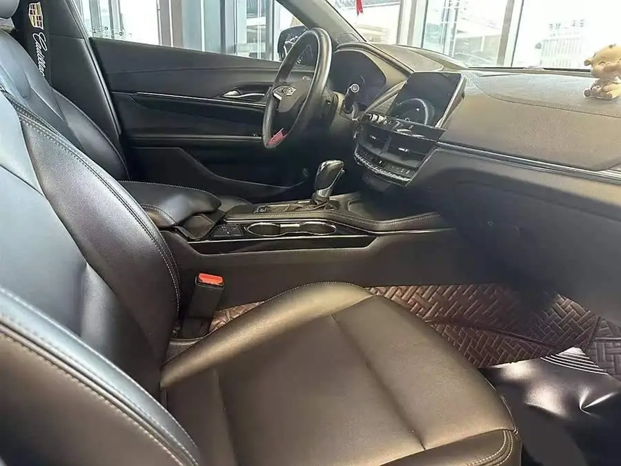 Cadillac CT4 2022 28T Luxury