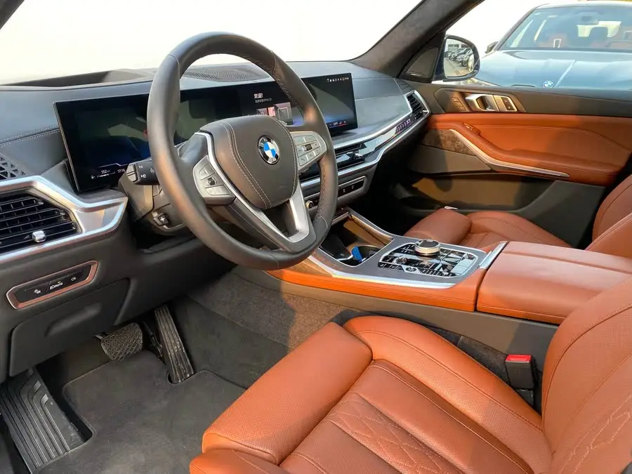 بي إم دبليو X7 2023 xDrive40i باقة الرفاهية