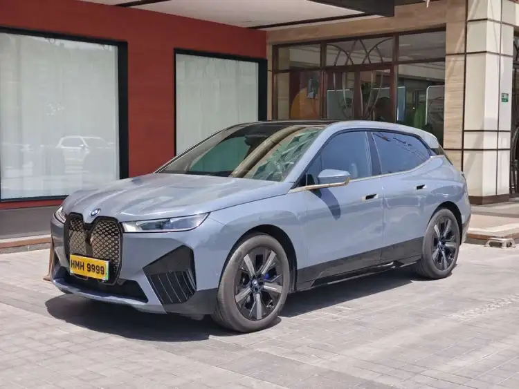 BMW iX 2022 xDrive50