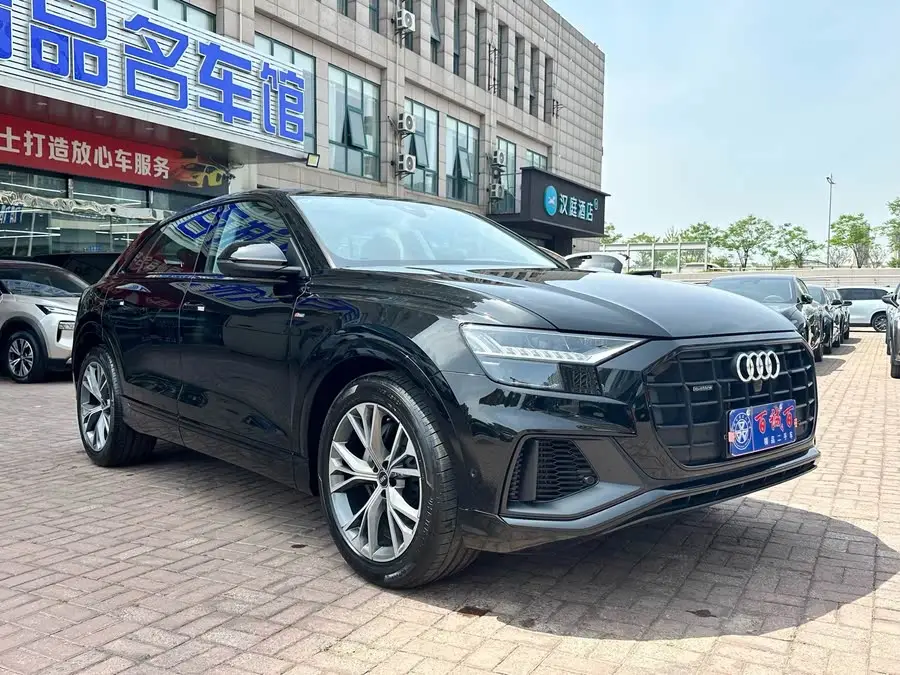 أودي Q8 2022 55 TFSI الفاخرة الديناميكية