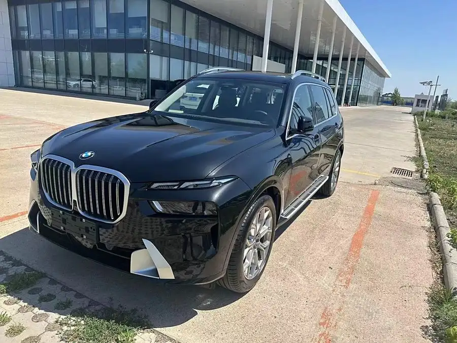 بي إم دبليو X7 2023 xDrive40i باقة الرفاهية