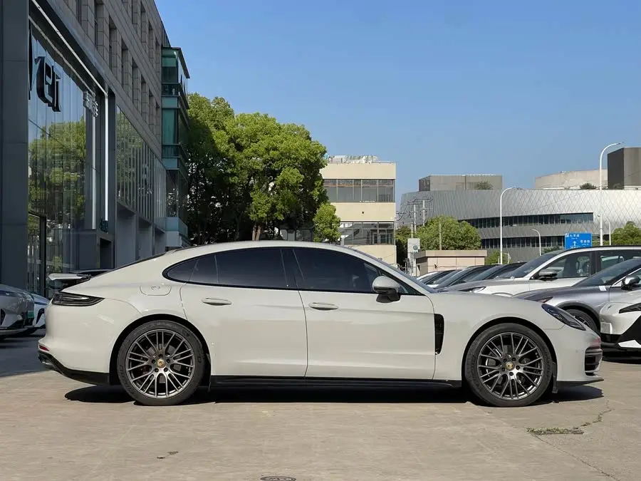 2023 Panamera 2.9T Platinum Edition