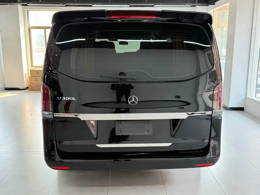 Vito 2020 2.0T Business Edition 7-seater