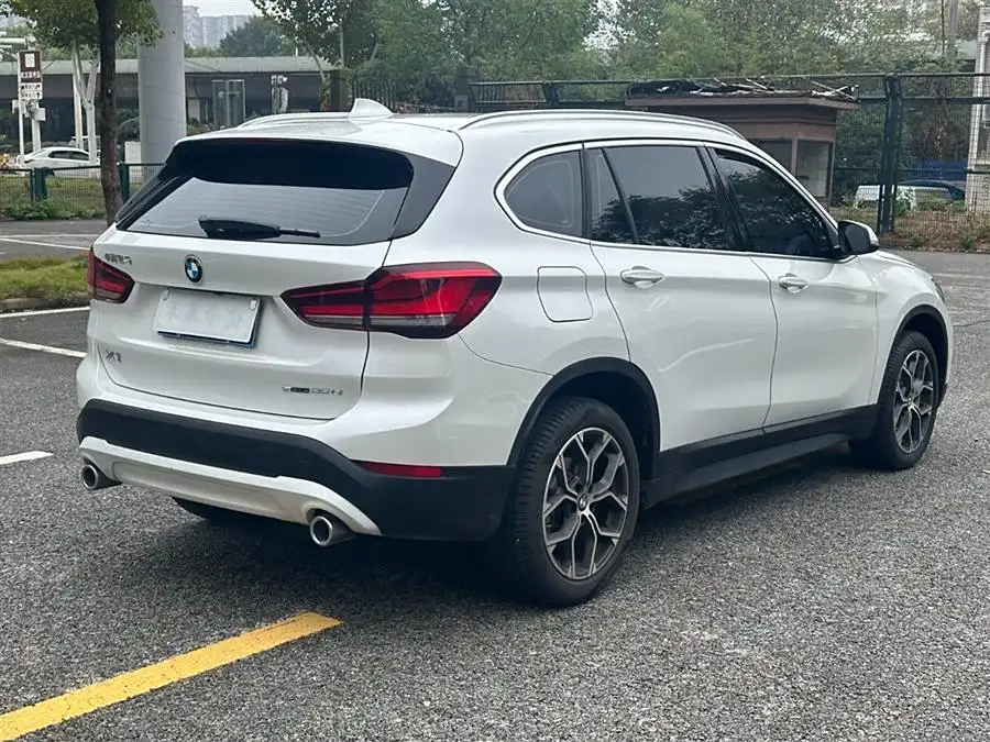 BMW X1 2022 sDrive25Li Leading Edition
