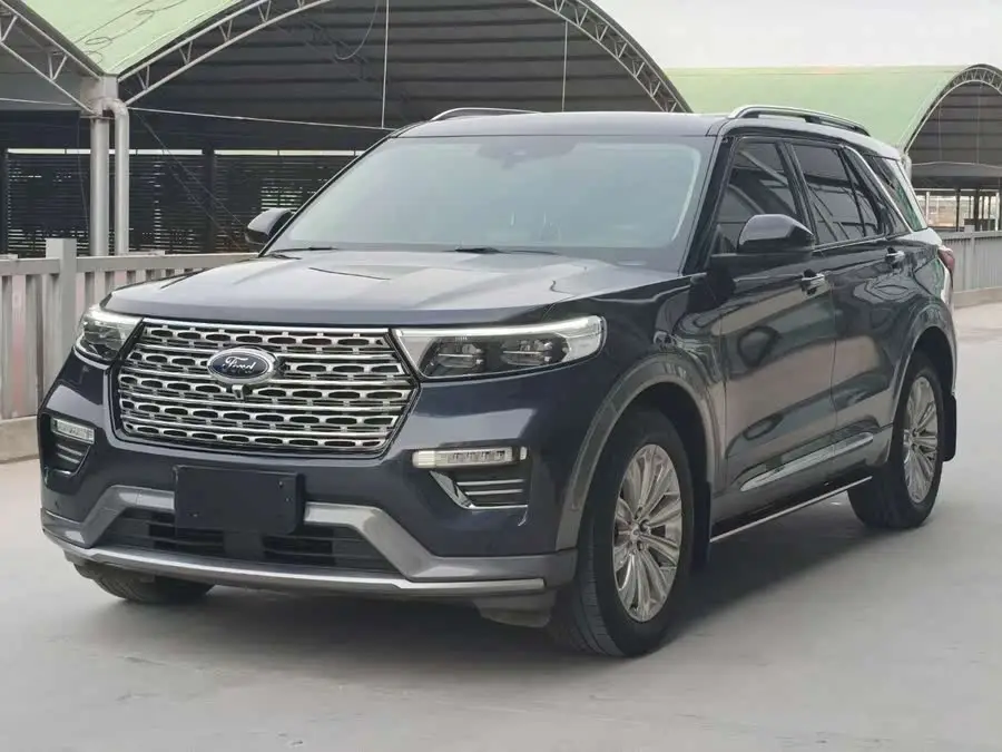 استكشاف 2020 إكو بوست 285 إصدار تيتانيوم 4WD 6 مقاعد