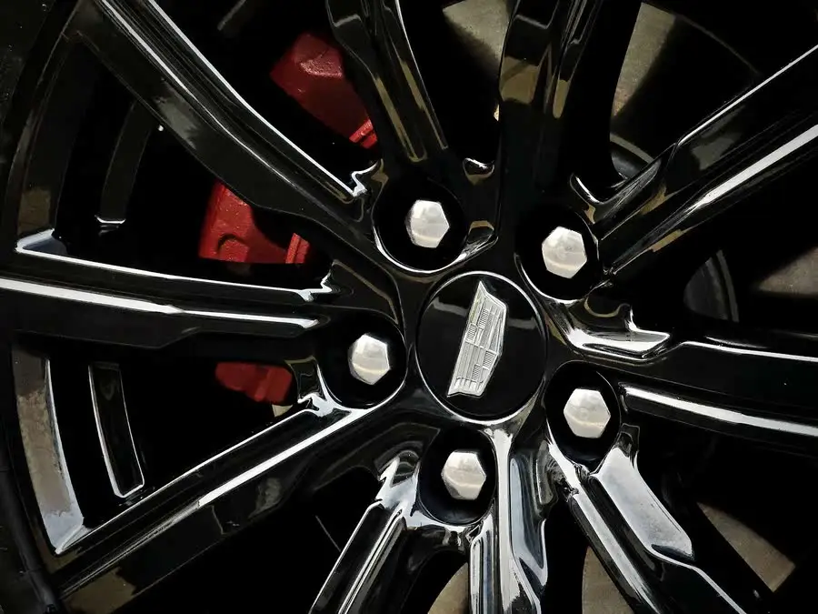 كاديلاك XT4 2020 28T دفع أمامي متميز