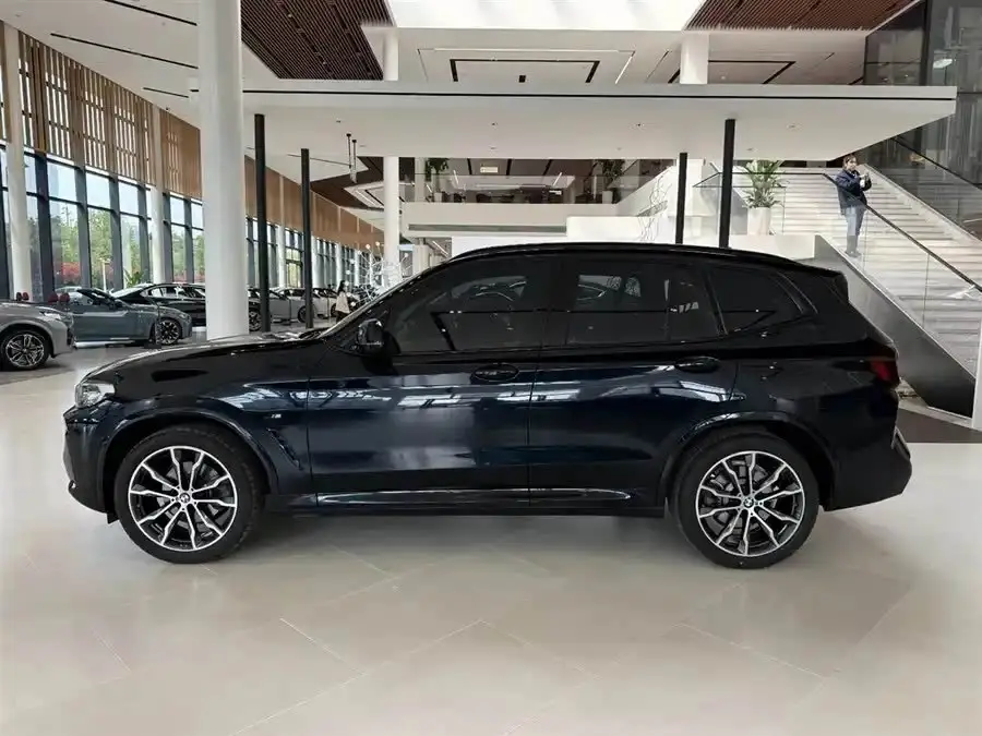 BMW X3 2023 xDrive30i Leading M Night Package