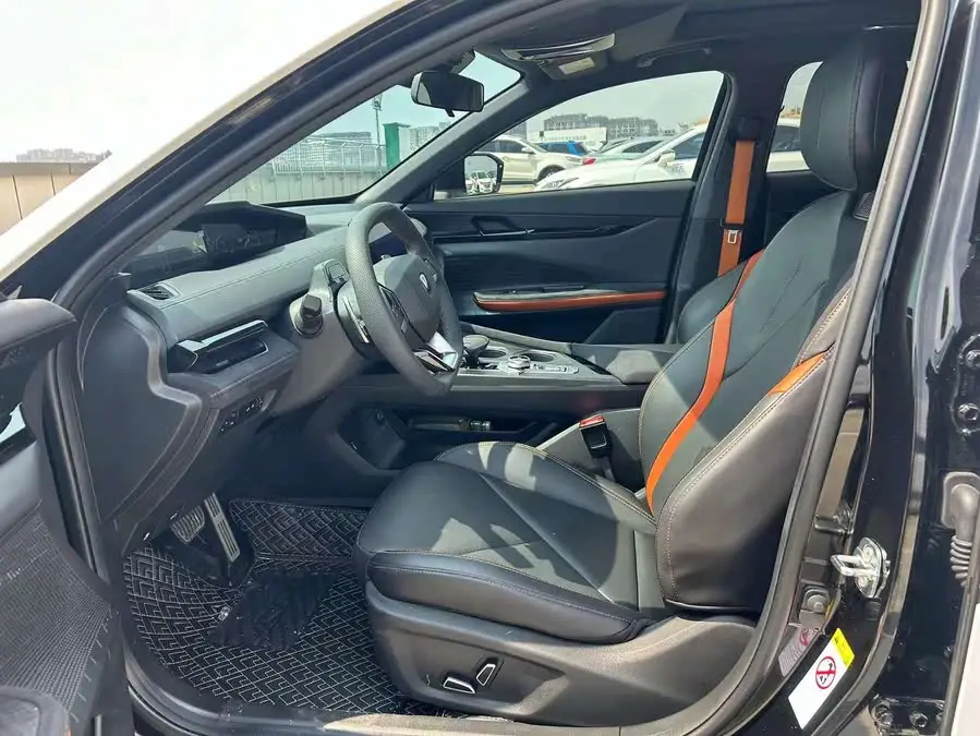 Changan UNI-V 2023 1.5T Sport Edition