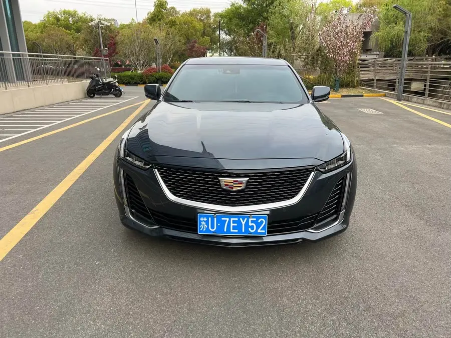 كاديلاك CT5 2021 28T فاخرة