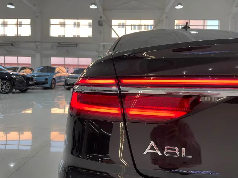 أودي A8 طراز 2022 A8L 50 TFSI quattro طراز الراحة