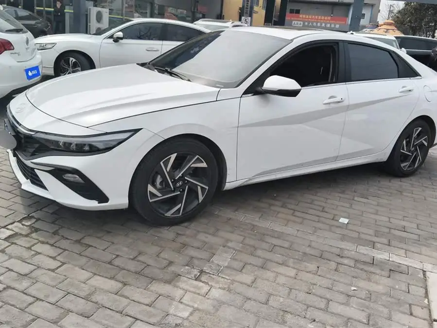 إيلانتر 2023 1.5L CVT GLX النخبة