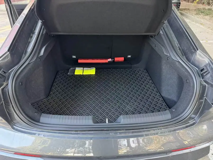 Changan UNI-V 2023 1.5T Premium