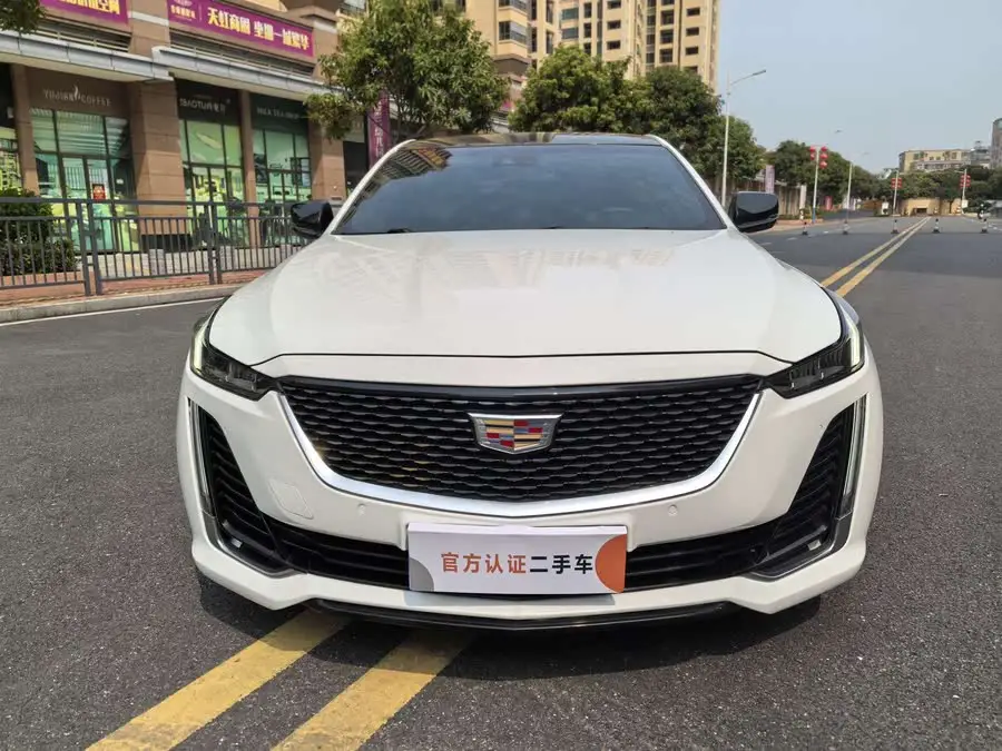 كاديلاك CT5 2020 طراز مُعدل 28T فاخرة