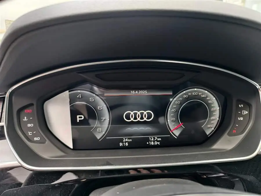 أودي A8 2025 A8L 45 TFSI كواترو فاخرة