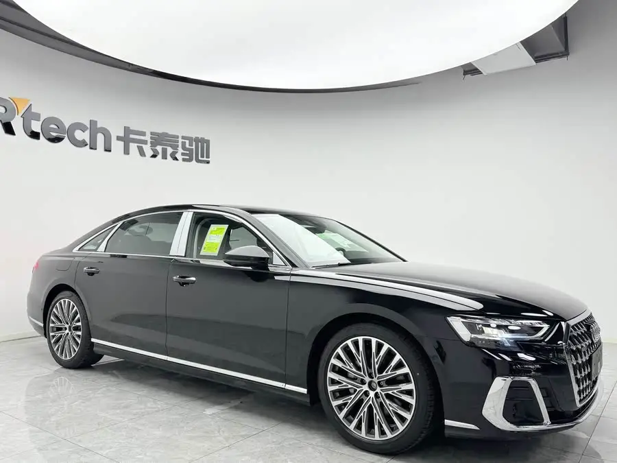 أودي A8 2024 A8L 50 TFSI كواترو النسخة المختارة