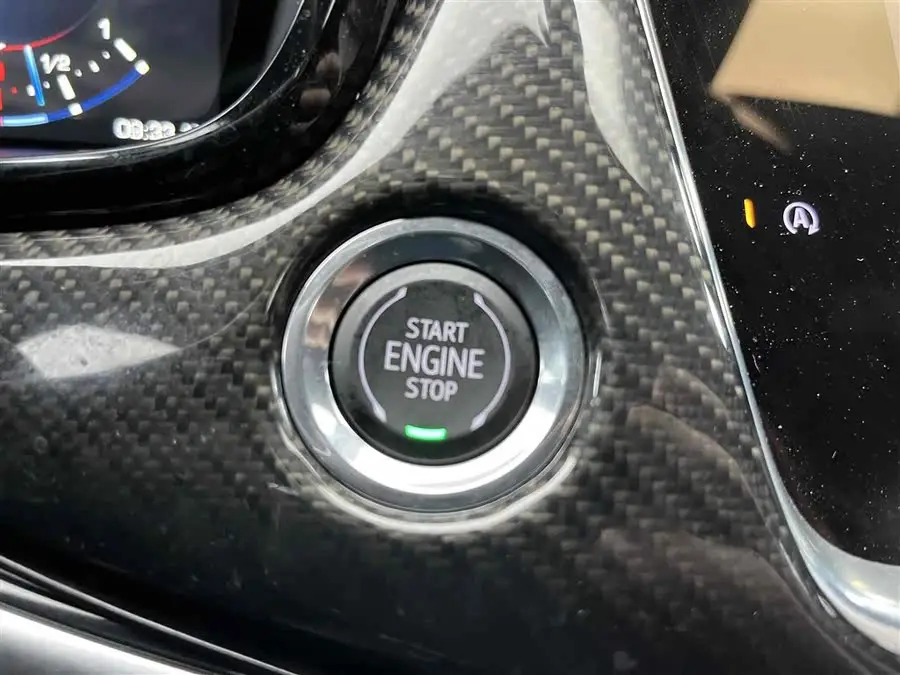 Cadillac XT6 2025 2.0T Six-Seater AWD Premium Executive Black Edition