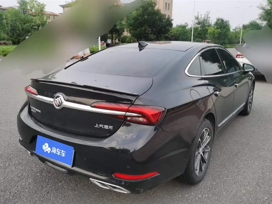 بيوك لاكروس 2022 652T الفاخرة