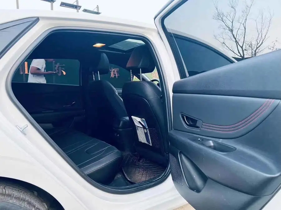 إيلانتر 2022 1.5 لتر CVT LUX النسخة الفاخرة