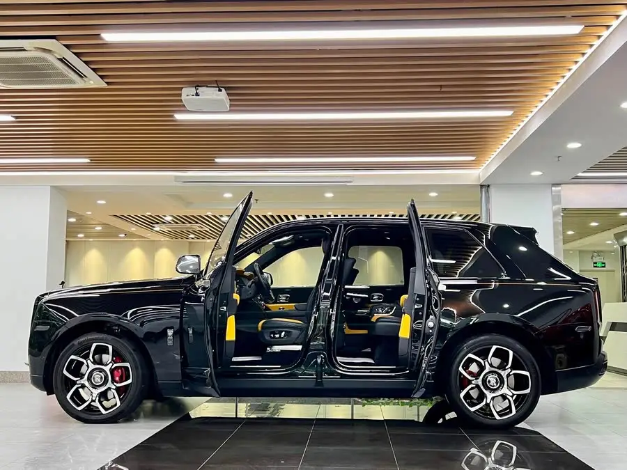 Cullinan 2020 Black Badge