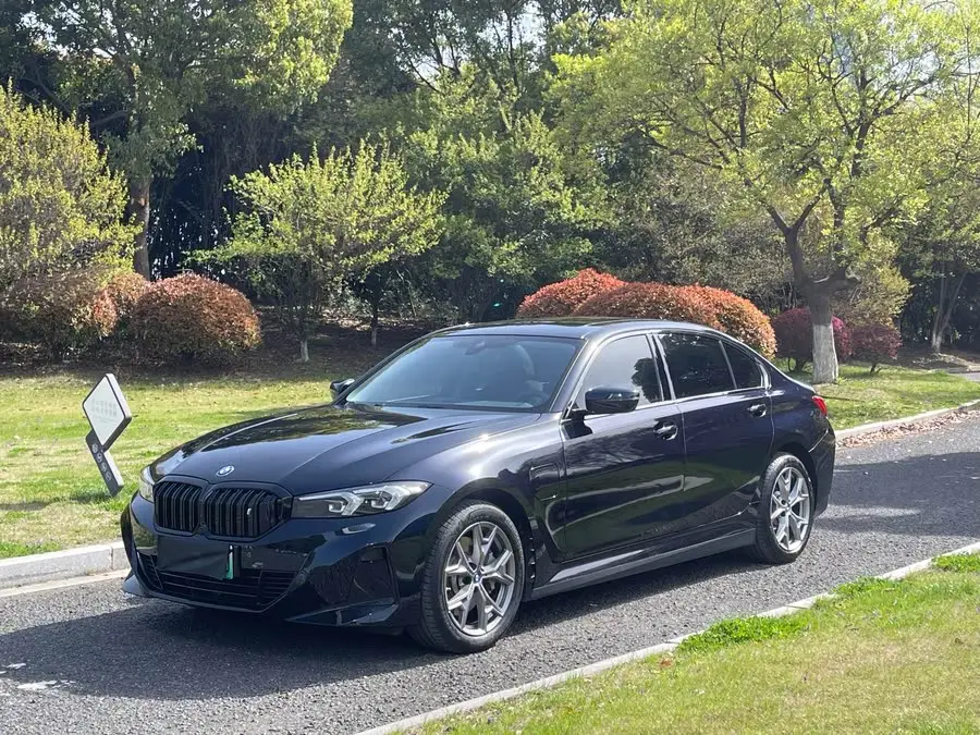 بي إم دبليو i3 2022 eDrive 35 L