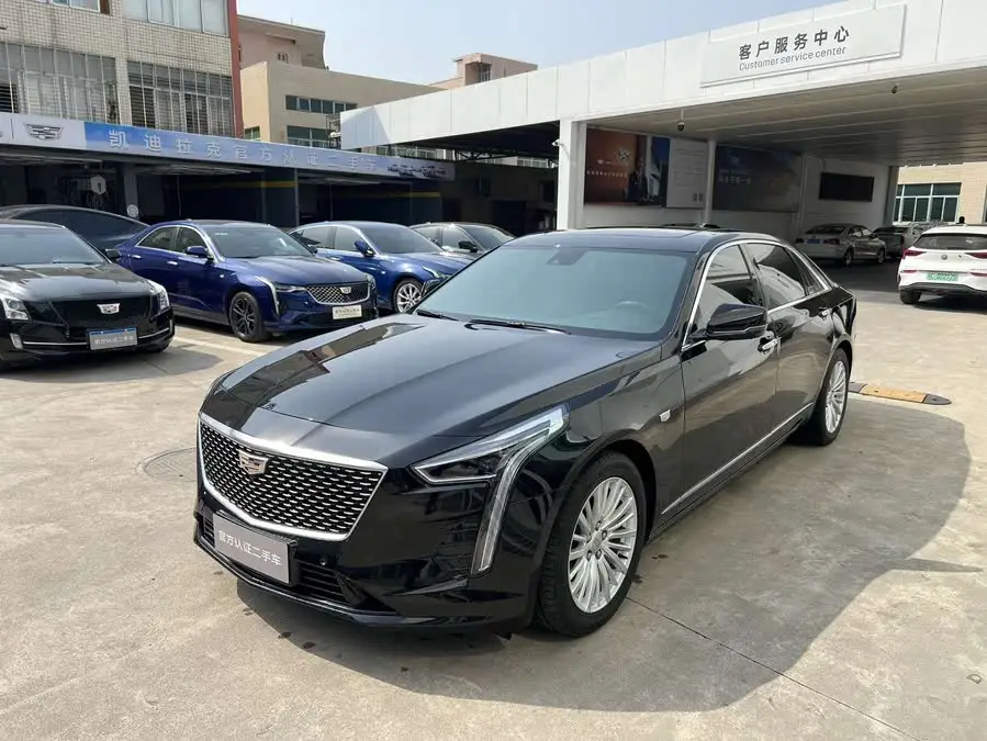 كاديلاك CT6 2022 28T فاخرة