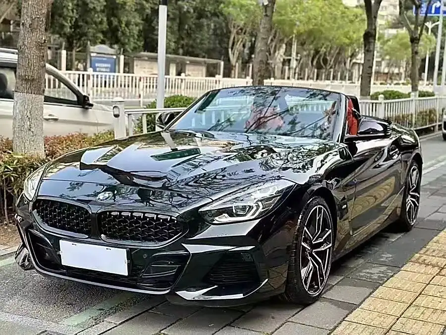 بي إم دبليو زد 4 2022 طراز sDrive 25i حزمة M الرياضية