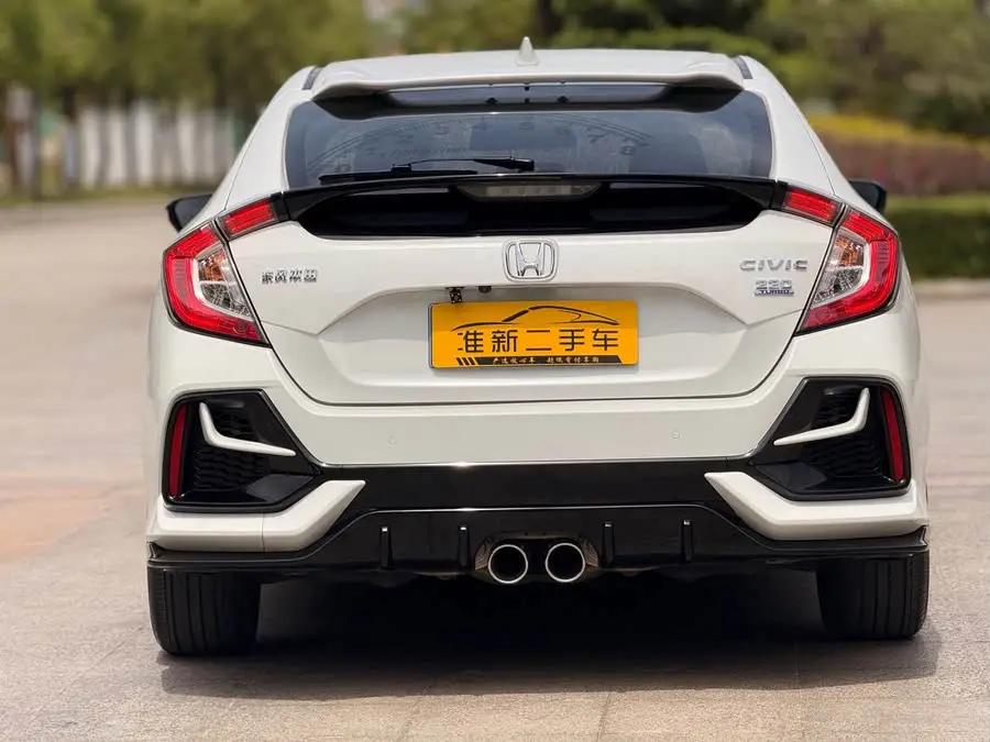 2021 هوندا سيفيك هاتشباك 220تيربو CVT潮酷控