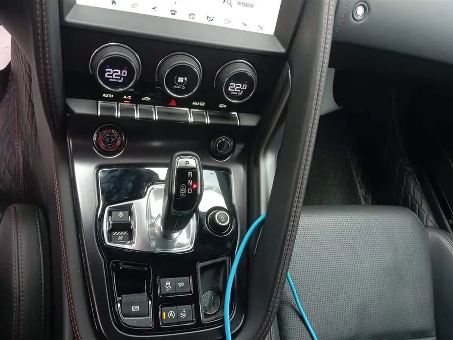 Jaguar F-TYPE 2019 2.0T Coupe