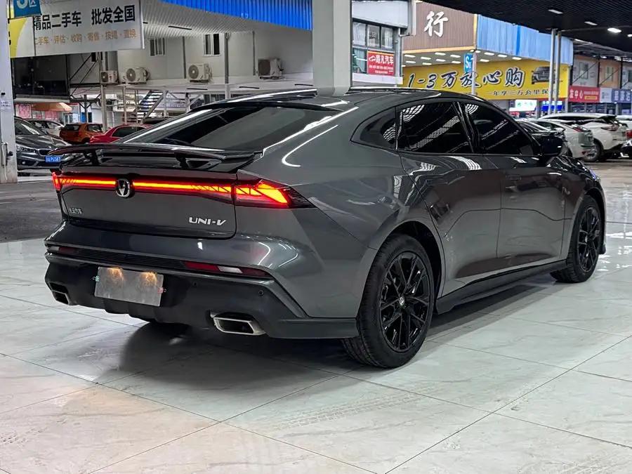 Changan UNI-V 2024 1.5T Premium