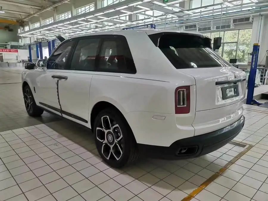 كولينان 2020 بلاك بادج