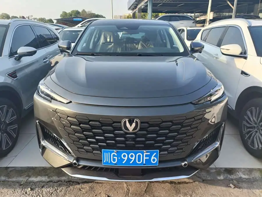 Changan UNI-K 2024 2.0T Two-Wheel Drive Delight Edition