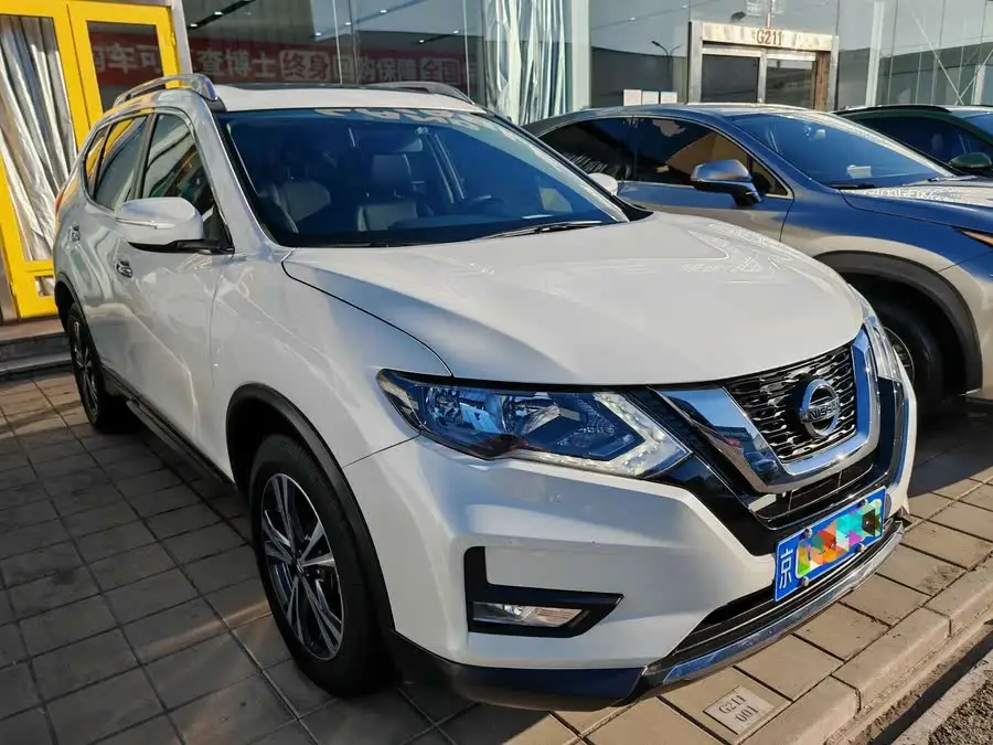 2020 نيسان إكس تريل 2.5 لتر XL ITS CVT 4WD النسخة الفاخرة